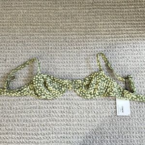 NWT Matteau bikini top